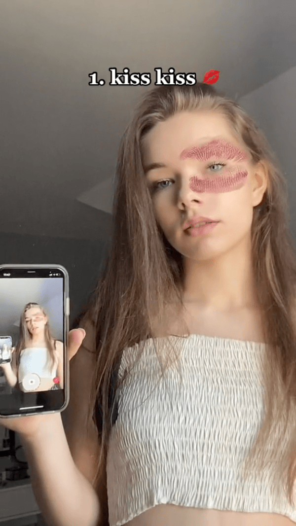 kiss kiss 💋