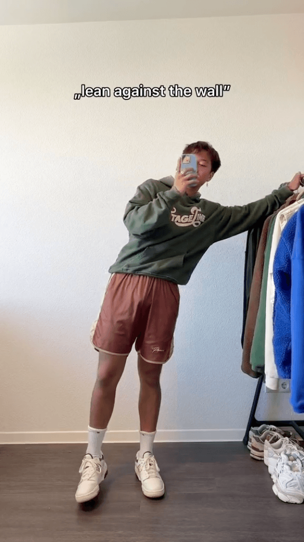 lean against the wall